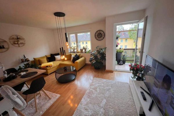 16f4f3a1-eec0-4fc7-b160-2f6e7810641f