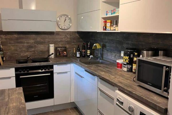 21d0ba0a-92c9-49de-aa6d-6b587622907f